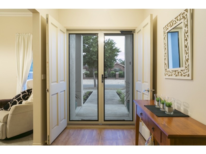 15 Athena Way, Strathfieldsaye VIC 3551