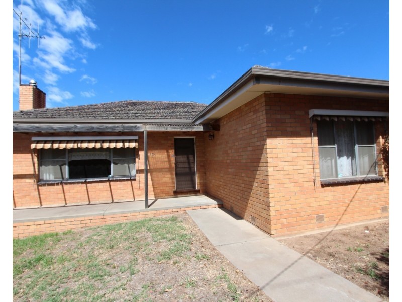 205 Carpenter Street, Quarry Hill VIC 3550