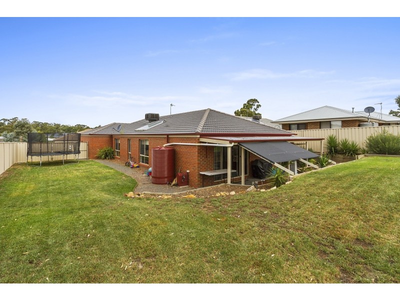 22 Melinda Street, California Gully VIC 3556