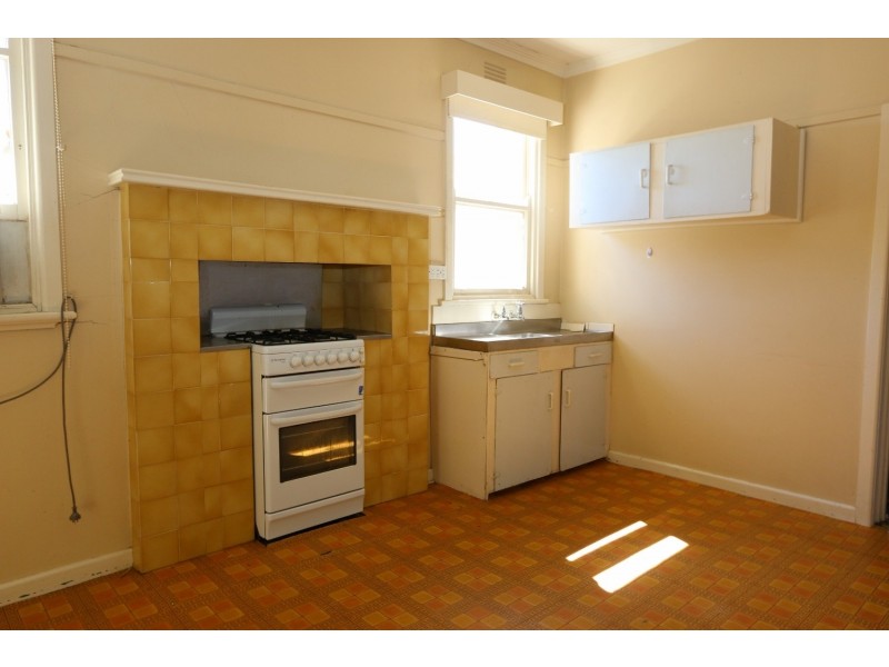 10 George Street, Kennington VIC 3550