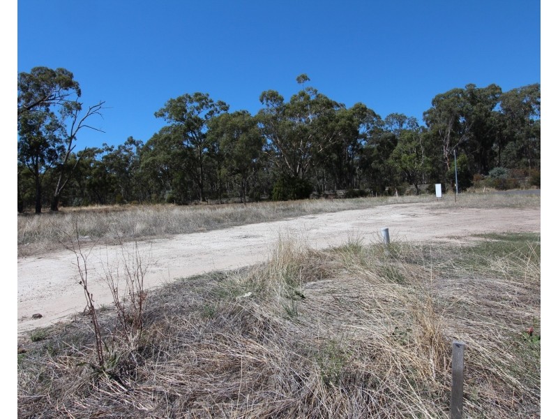 61 Cassons Crescent, Huntly VIC 3551