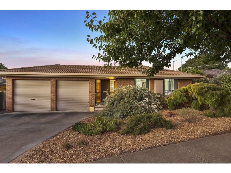 5 Locliff Avenue, Strathdale VIC 3550