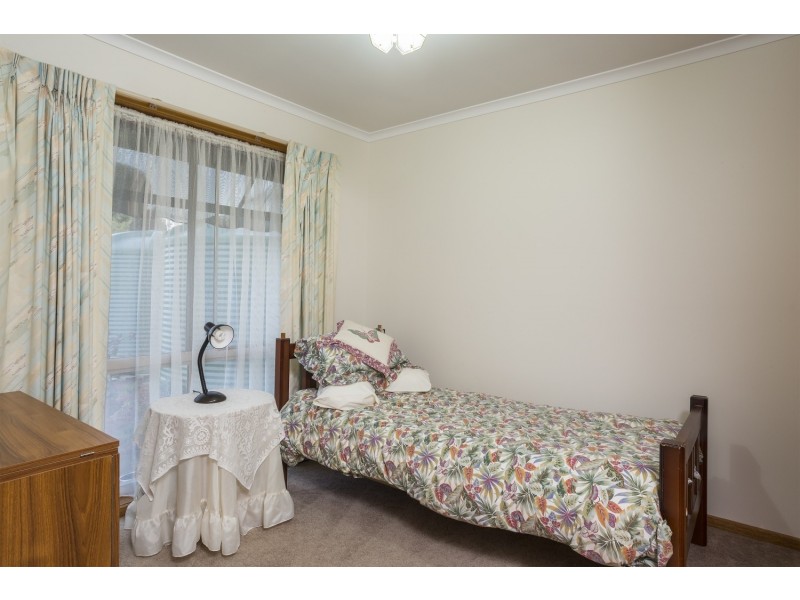 5 Locliff Avenue, Strathdale VIC 3550