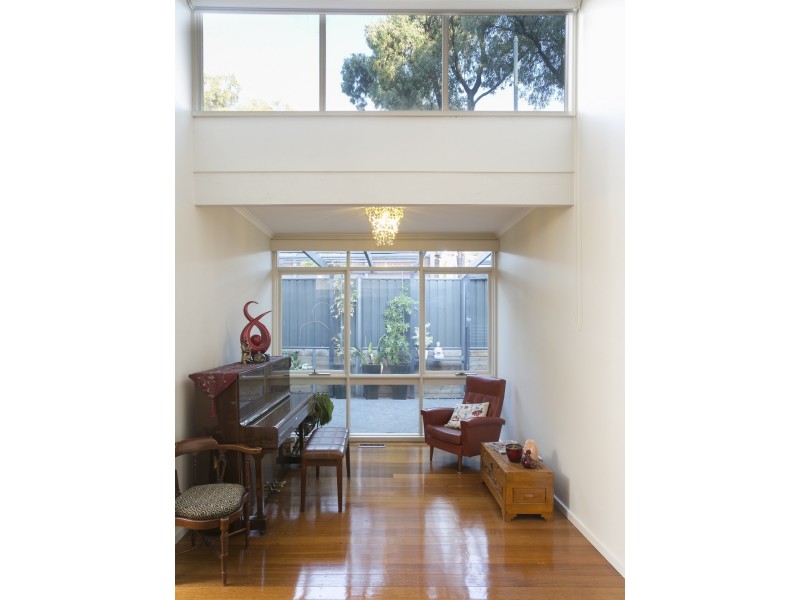 6 McIvor Court, Kennington VIC 3550