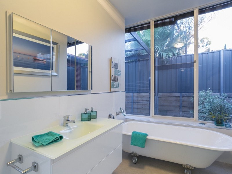 6 McIvor Court, Kennington VIC 3550