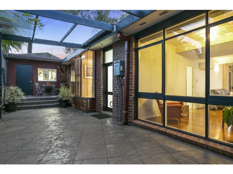 6 McIvor Court, Kennington VIC 3550