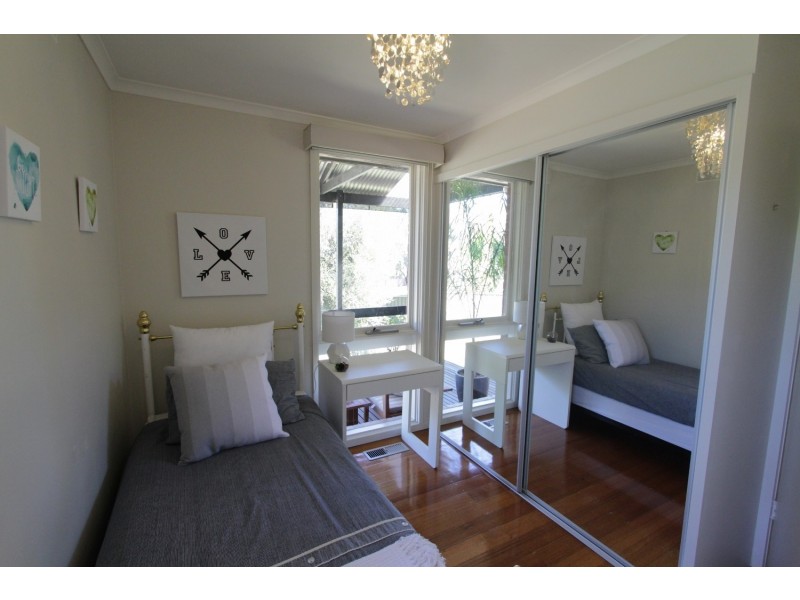 6 McIvor Court, Kennington VIC 3550