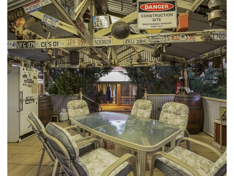 24 Bedarra Court, Maiden Gully VIC 3551