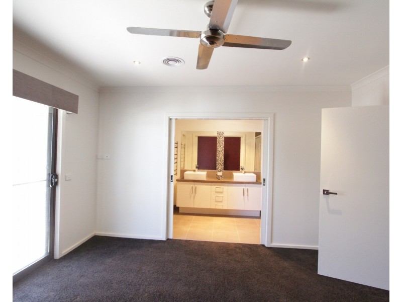 9 Amber Court, Bendigo VIC 3550