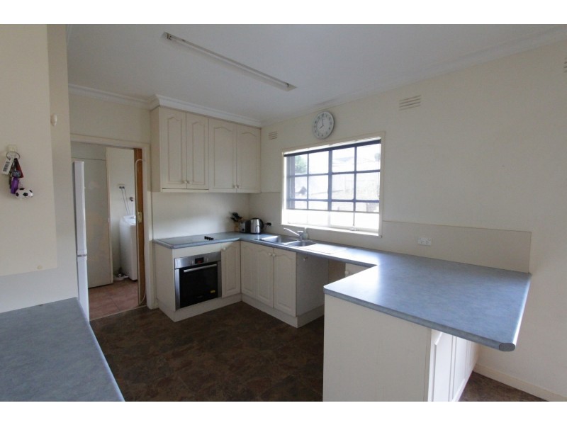 81 Maple Street, Golden Square VIC 3555