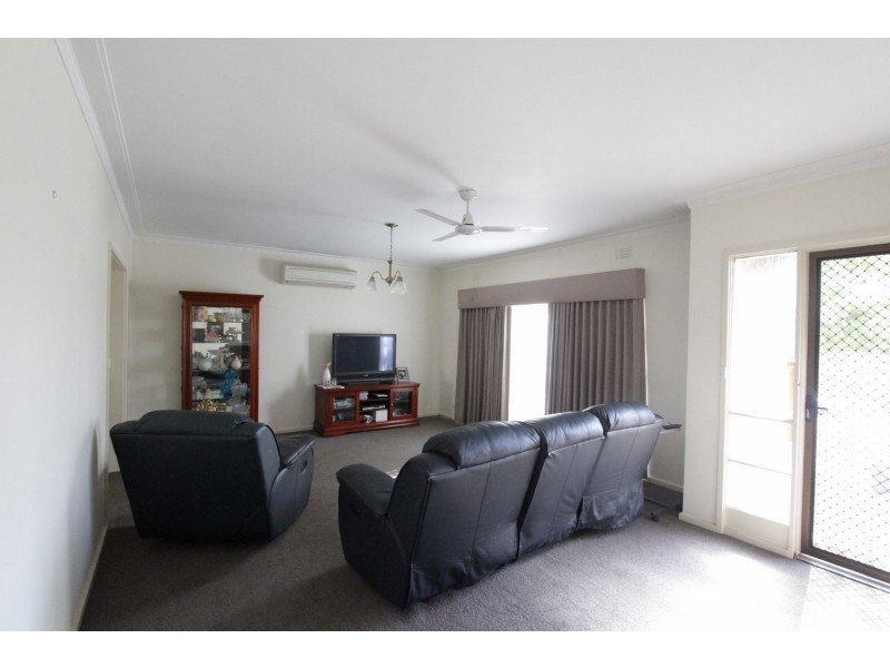 81 Maple Street, Golden Square VIC 3555