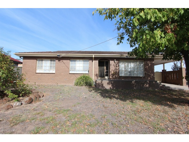 81 Maple Street, Golden Square VIC 3555
