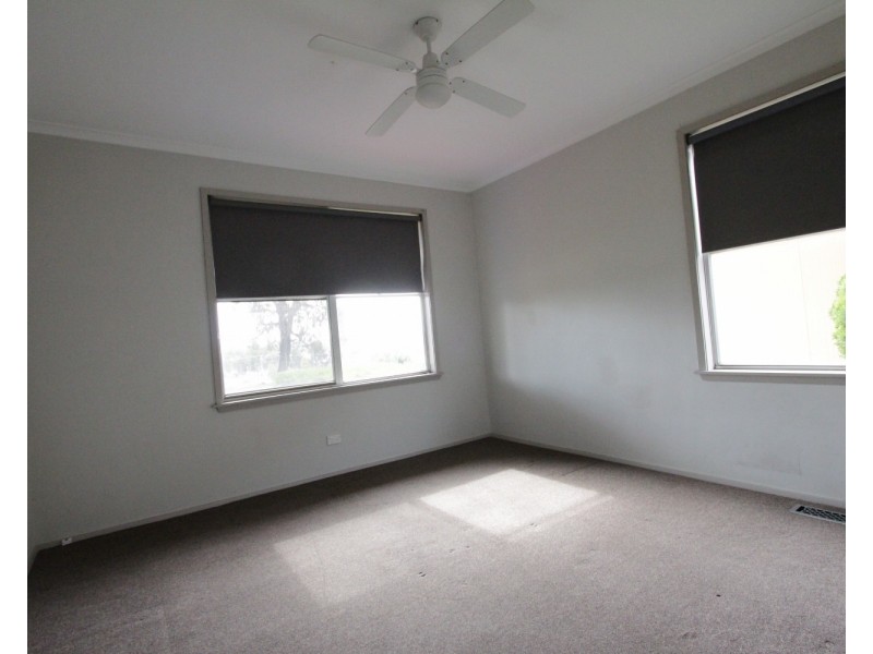 45 Kookaburra Avenue, North Bendigo VIC 3550