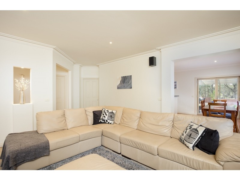 15  Higgins Hill Drive, Maiden Gully VIC 3551