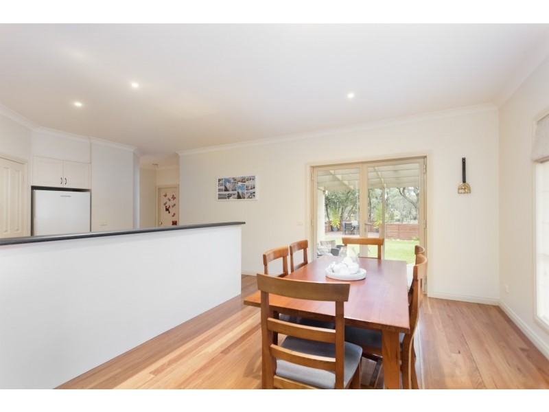 15  Higgins Hill Drive, Maiden Gully VIC 3551
