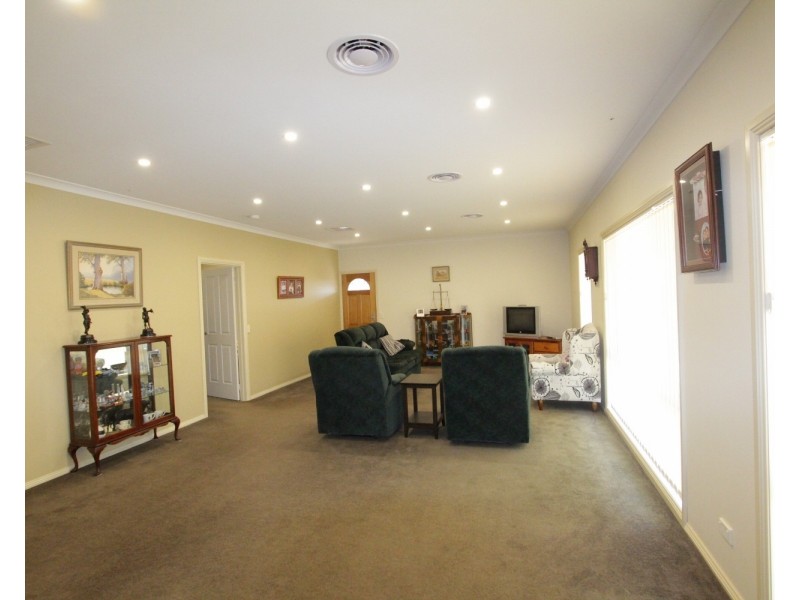 142 Whitlocks Road, Tarrengower VIC 3463