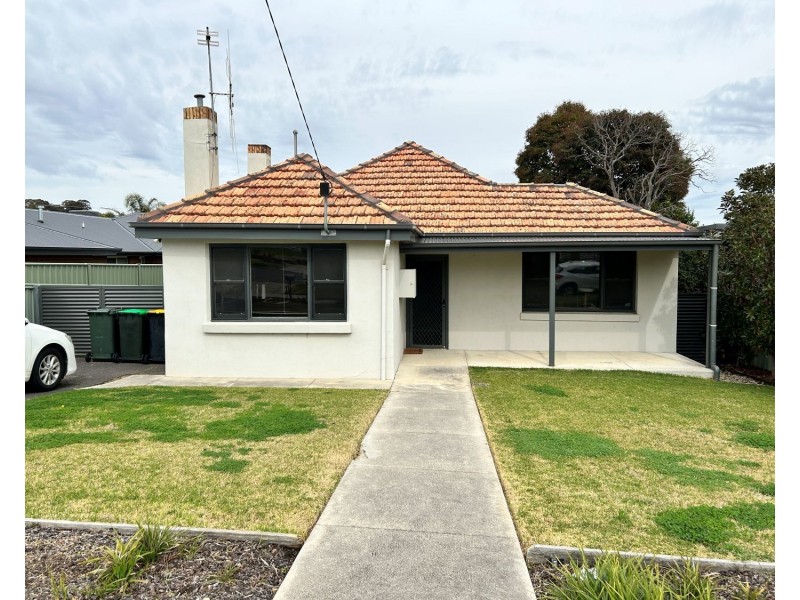 16 Burrell Street, Flora Hill VIC 3550