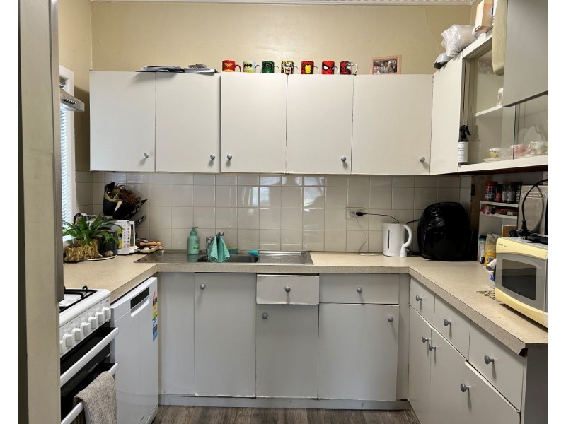 16 Burrell Street, Flora Hill VIC 3550