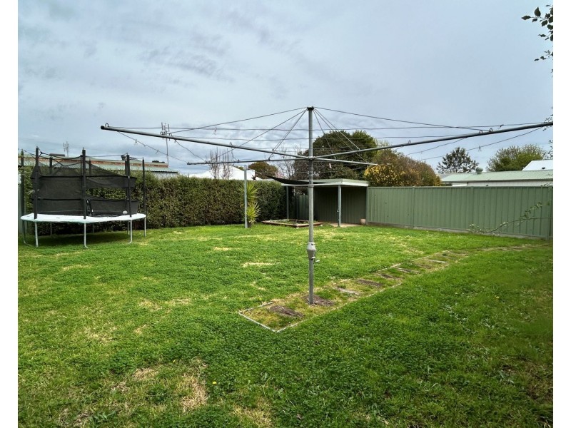 16 Burrell Street, Flora Hill VIC 3550