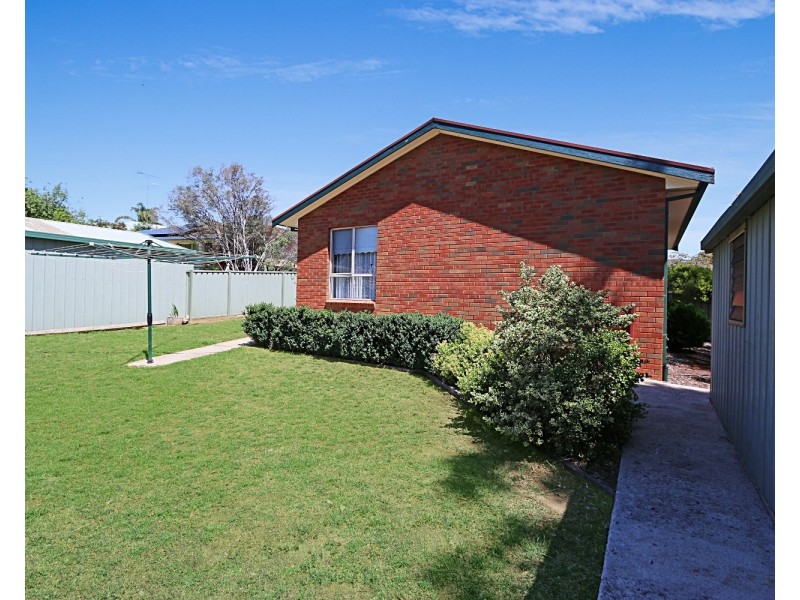3 Proud Terrace, Flora Hill VIC 3550