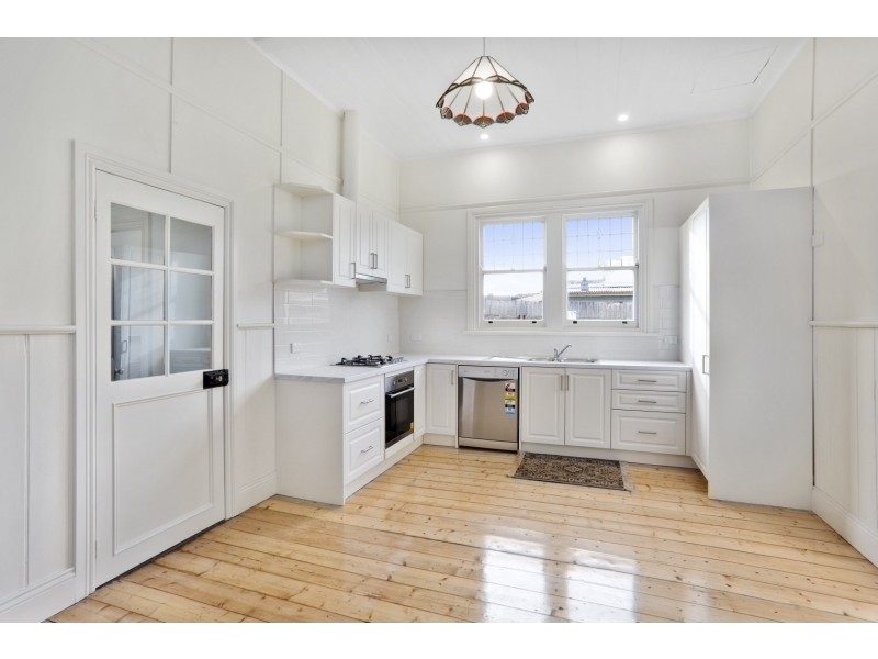 23 Arms Street, Long Gully VIC 3550