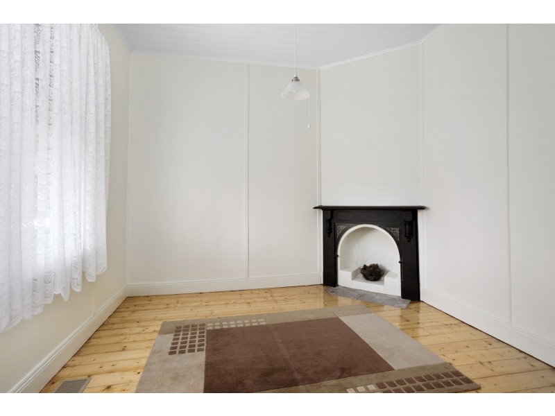 23 Arms Street, Long Gully VIC 3550