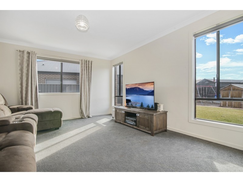 9 Oakbank Place, Marong VIC 3515