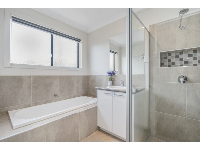 9 Oakbank Place, Marong VIC 3515