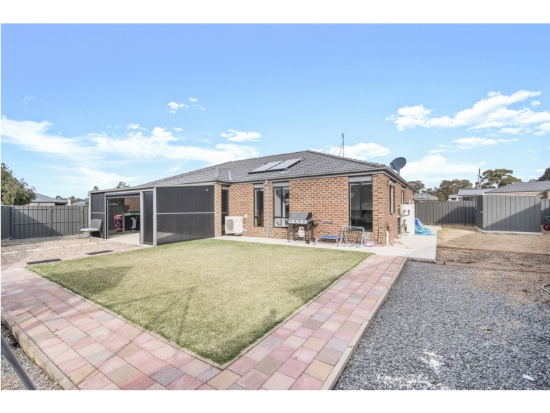 9 Oakbank Place, Marong VIC 3515