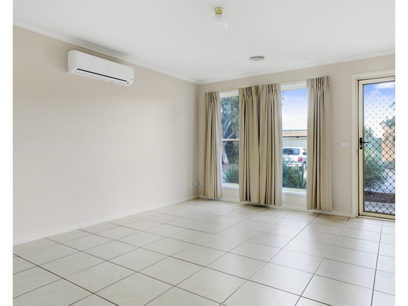 2/24 Trumble Street, Eaglehawk VIC 3556