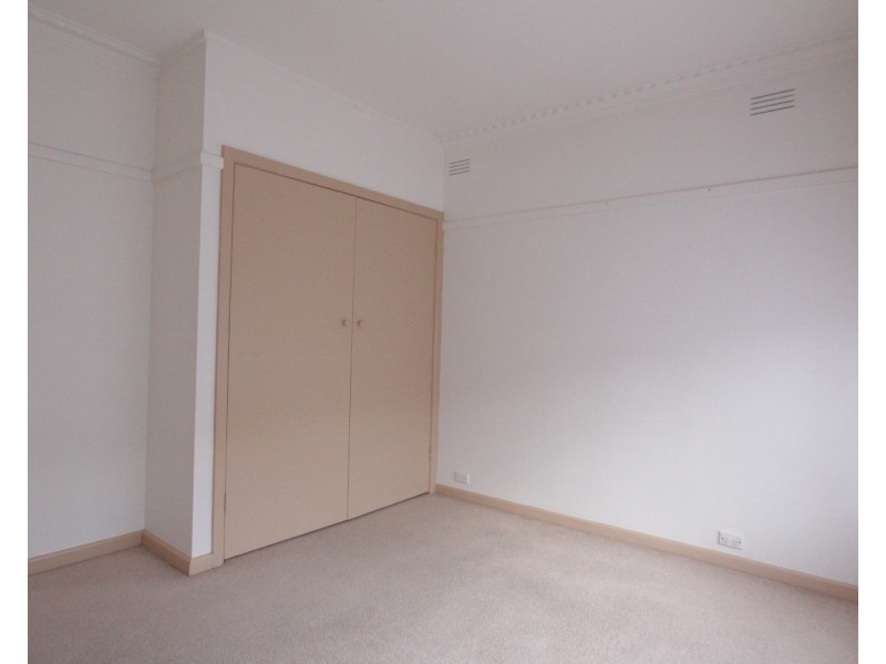 15 Theodore Street, Flora Hill VIC 3550