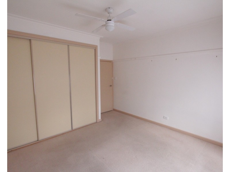 15 Theodore Street, Flora Hill VIC 3550