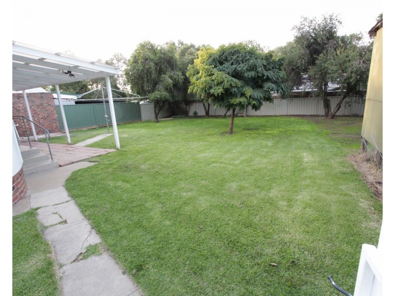 15 Theodore Street, Flora Hill VIC 3550