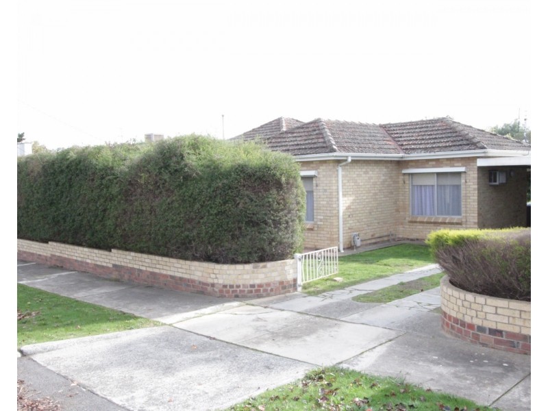 15 Theodore Street, Flora Hill VIC 3550