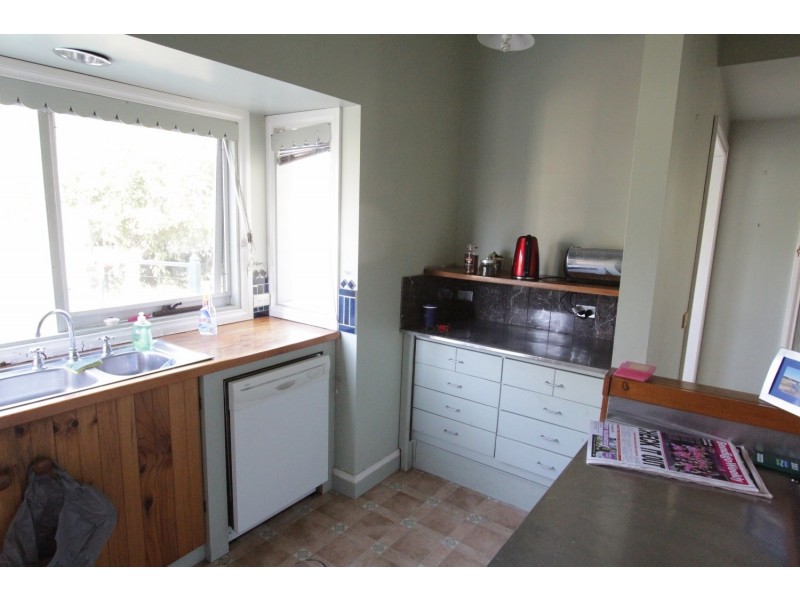 106 Mundy Street, Flora Hill VIC 3550