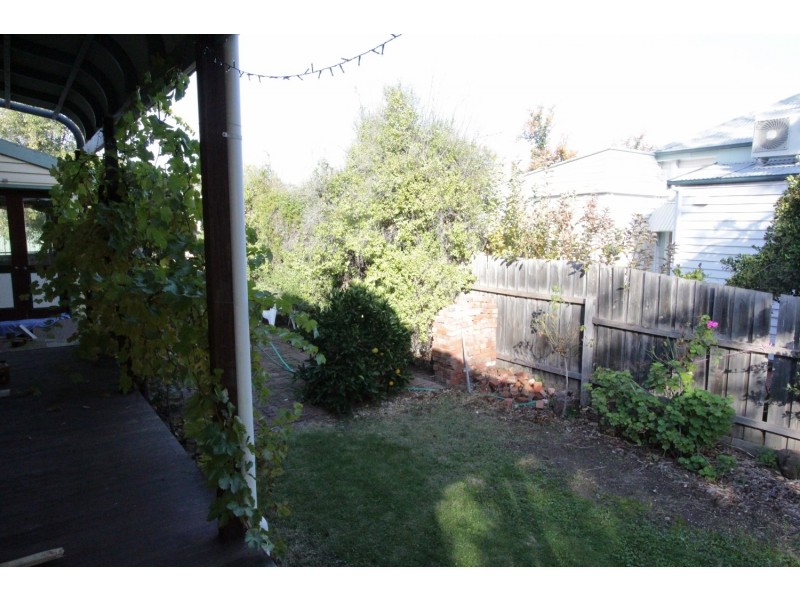 106 Mundy Street, Flora Hill VIC 3550