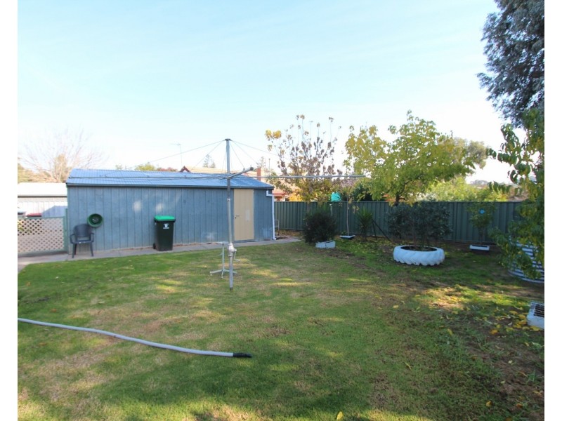 5 Brown Street, Long Gully VIC 3550