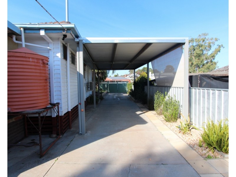 5 Brown Street, Long Gully VIC 3550