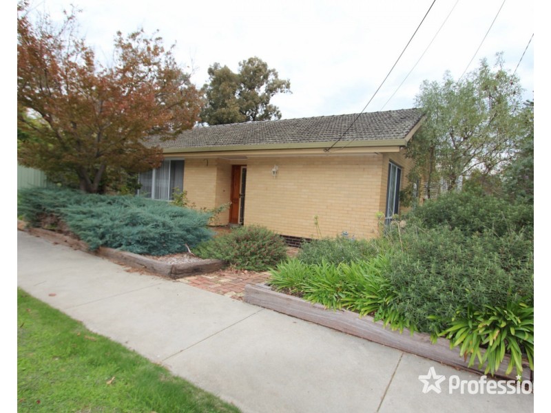 38 Steane Street, Kennington VIC 3550