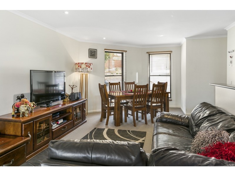 15 The Terrace, Kennington VIC 3550