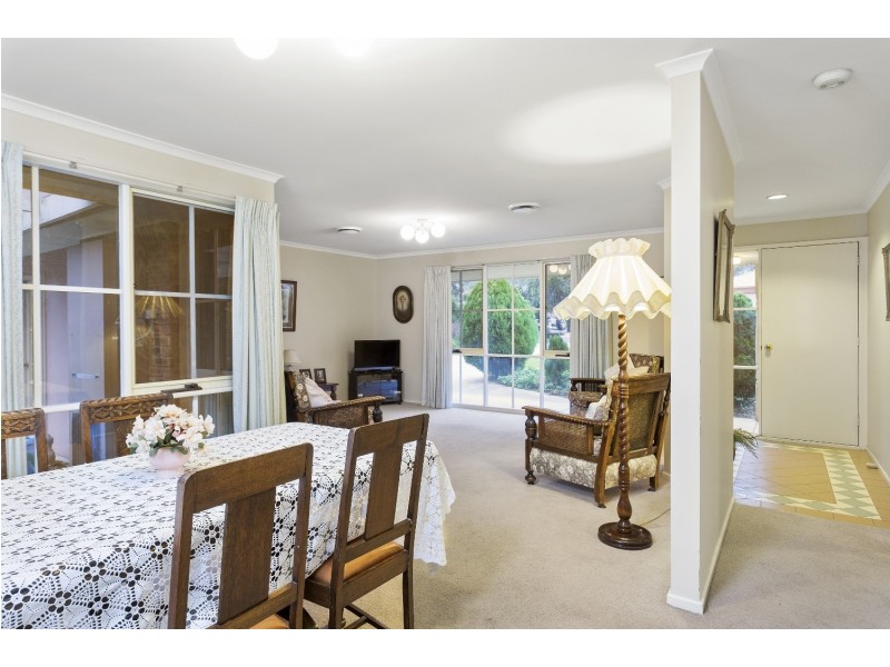 16 Pinnaroo Court, Strathdale VIC 3550