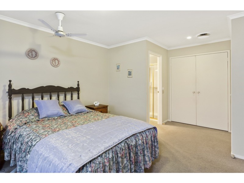 16 Pinnaroo Court, Strathdale VIC 3550