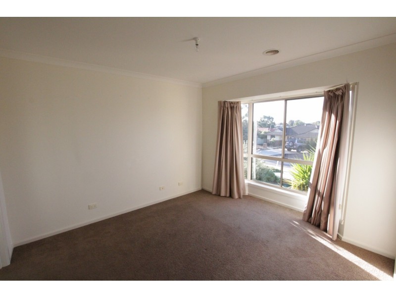 1/24 Alliance Avenue, California Gully VIC 3556