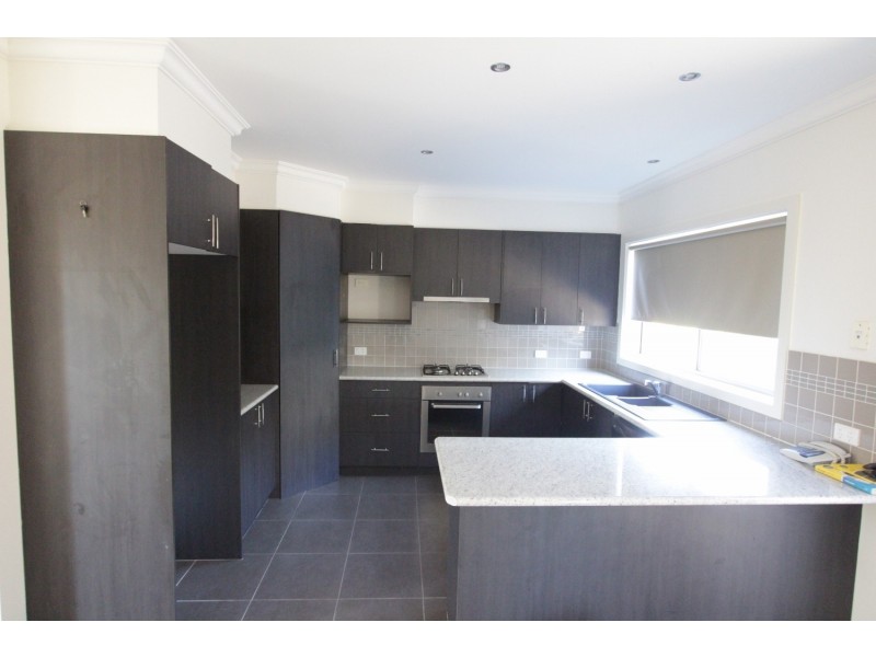 1/24 Alliance Avenue, California Gully VIC 3556