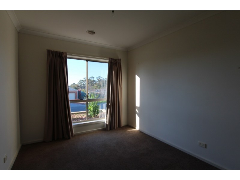 1/24 Alliance Avenue, California Gully VIC 3556