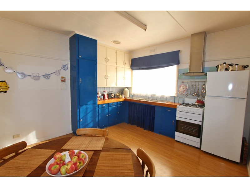 2a Cahill Street, White Hills VIC 3550