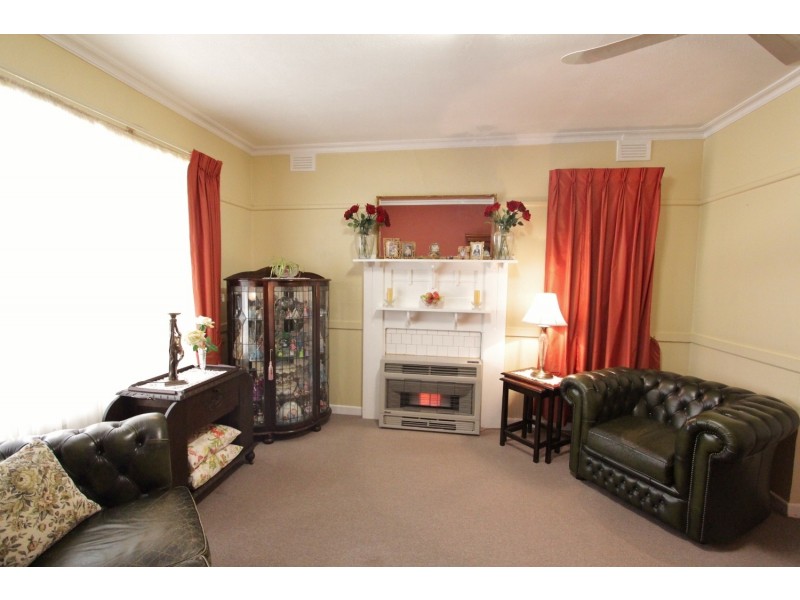 2a Cahill Street, White Hills VIC 3550