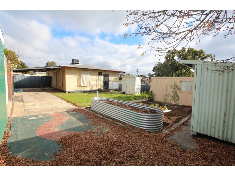 2a Cahill Street, White Hills VIC 3550