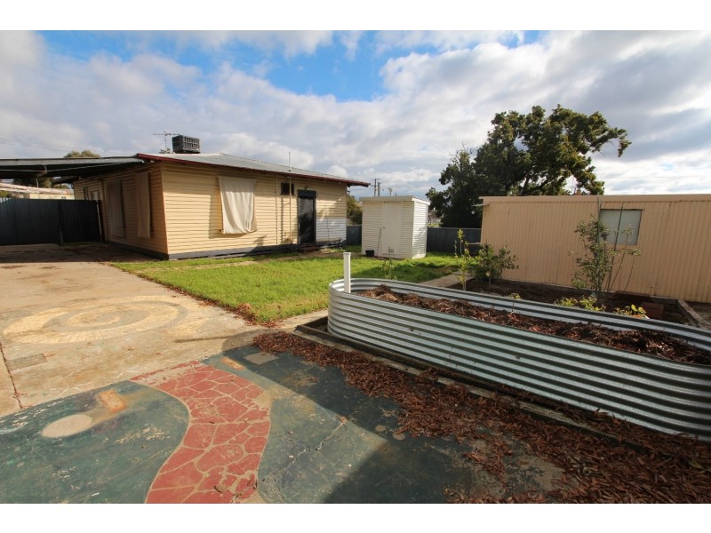 2a Cahill Street, White Hills VIC 3550