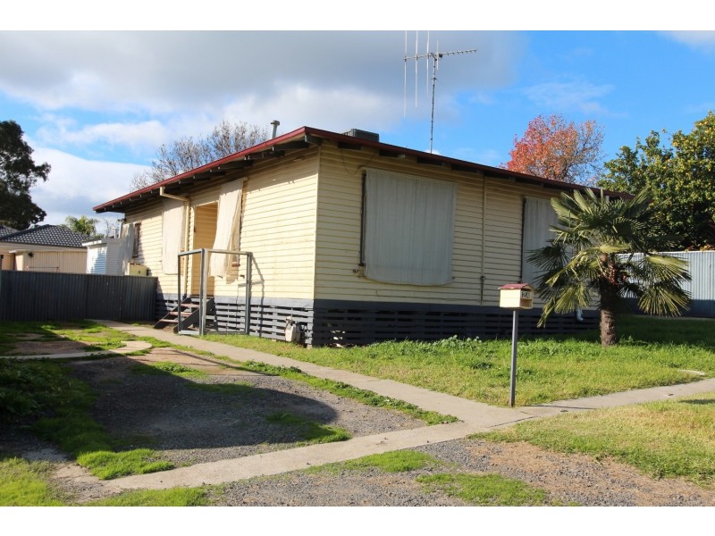 2a Cahill Street, White Hills VIC 3550